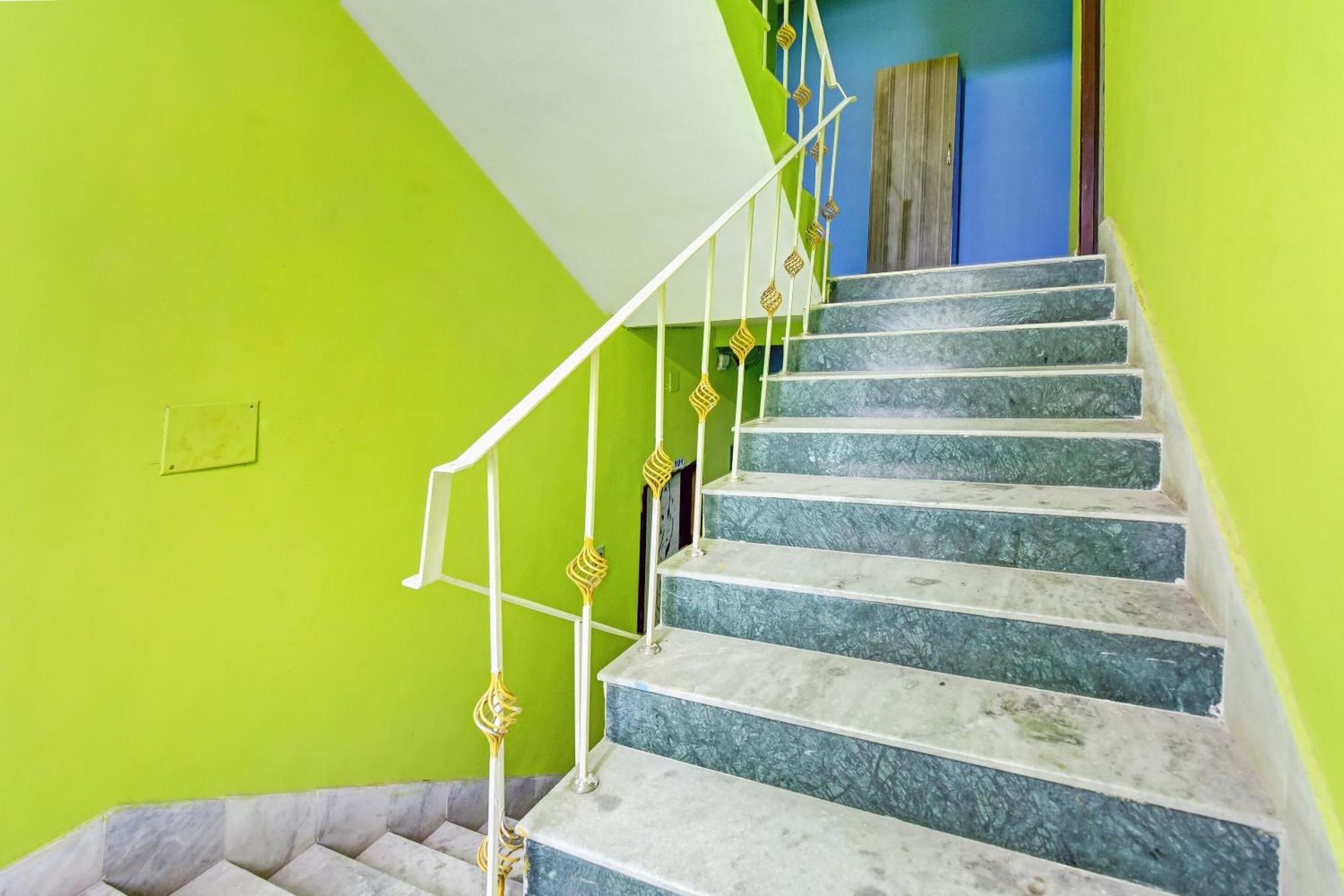 Hotel O Ankit Guest House Kolkata Exterior photo
